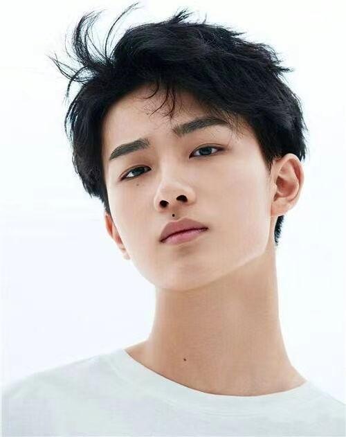 娱乐吃瓜李宏毅,娱乐吃瓜界的风云人物